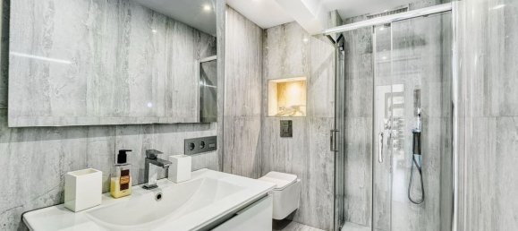 4 bedrooms Penthouse in Marbella, Spain No. 180789 17