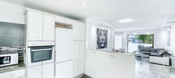 4 bedrooms Penthouse in Marbella, Spain No. 180789 15