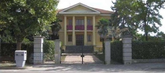 2 Schlafzimmer Haus in Cherasco, Italy, Nr. 259459 35