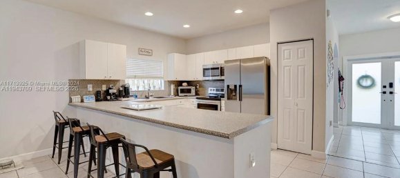 4 Schlafzimmer Villa in Miami, USA, Nr. 615334 10