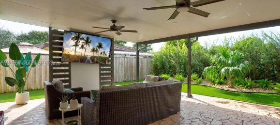 4 Schlafzimmer Villa in Miami, USA, Nr. 615334 24