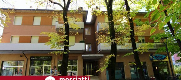 3 bedrooms Apartment in Matelica, Italy No. 86046 2