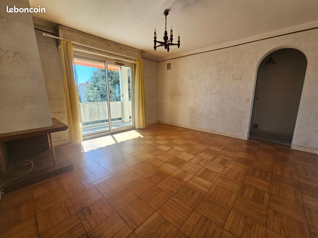 Квартира с 3 спальнями в Тулуза, Франция № 339884