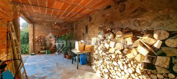 Casa de 4 dormitorios en Capannori, Italy No. 169030 2