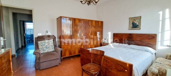 Casa de 4 dormitorios en Capannori, Italy No. 169030 5