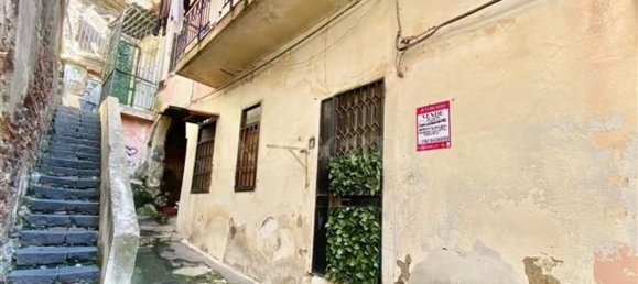 Casa de 2 habitaciónes en Messina, Italy No. 131711 3