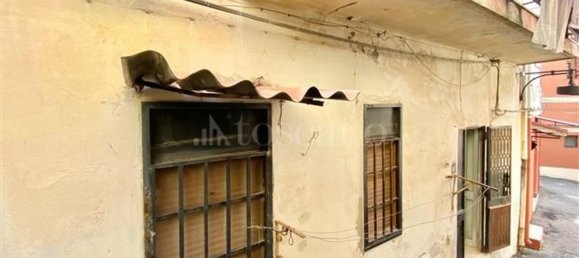 Casa de 2 habitaciónes en Messina, Italy No. 131711 4