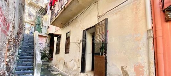 Casa de 2 habitaciónes en Messina, Italy No. 131711 5