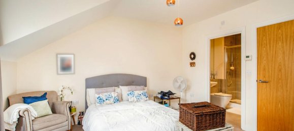 3 bedrooms Townhouse in Watford, United Kingdom No. 6130 6