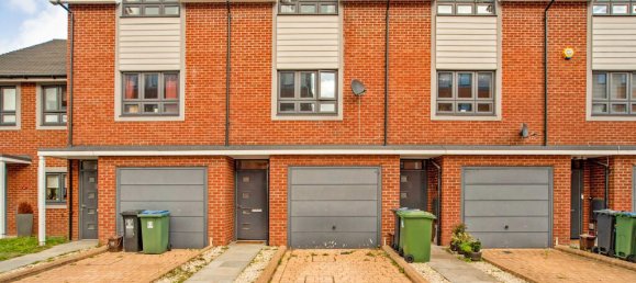 3 bedrooms Townhouse in Watford, United Kingdom No. 6130 33