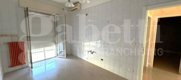 3 chambres Appartement à Bari, Italy No. 357203 12