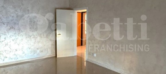 3 chambres Appartement à Bari, Italy No. 357203 4