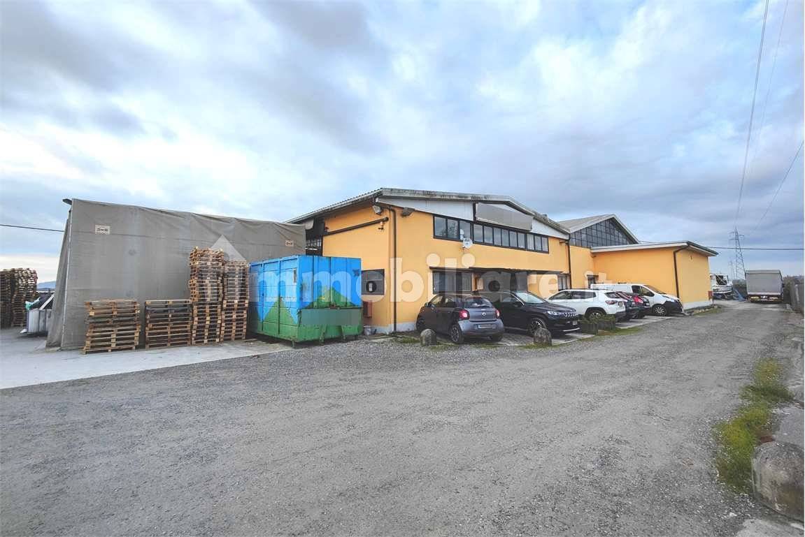 5غرفة مستودع في Porcari, Italy رقم 115451