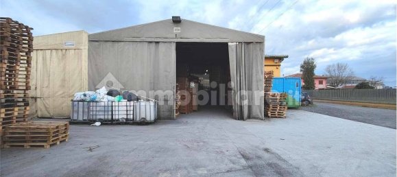 5غرفة مستودع في Porcari, Italy رقم 115451 5