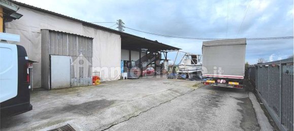 5غرفة مستودع في Porcari, Italy رقم 115451 8