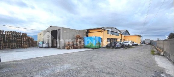 5غرفة مستودع في Porcari, Italy رقم 115451 2