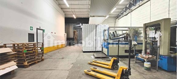 5غرفة مستودع في Porcari, Italy رقم 115451 35