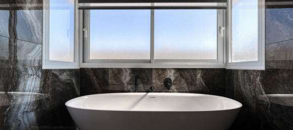 5 bedrooms Villa in Estepona, Spain No. 276674 10