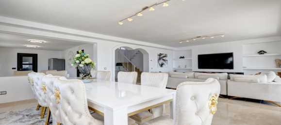 5 bedrooms Villa in Estepona, Spain No. 276674 29