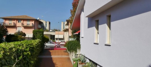 5 rooms House in Longare, Italy No. 107976 33