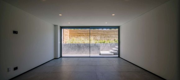 4 bedrooms House in Cascais, Portugal No. 105658 19