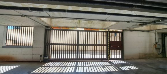 30m² Garage in Rome, Italy No. 370049 12