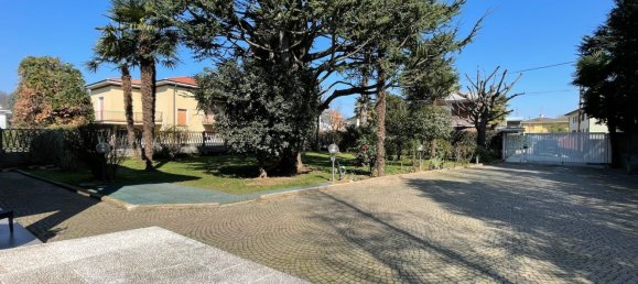 Villa de 6 habitaciónes en Cairate, Italy No. 16309 3