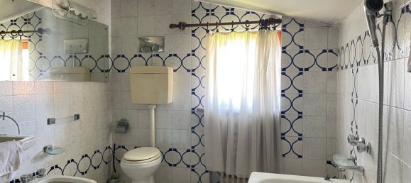 Villa de 6 habitaciónes en Cairate, Italy No. 16309 31