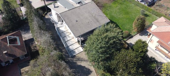 Villa de 6 habitaciónes en Cairate, Italy No. 16309 38