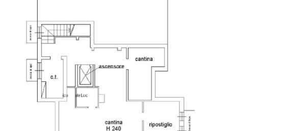 Villa de 6 habitaciónes en Cairate, Italy No. 16309 41