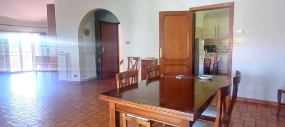 7 rooms Penthouse in Città Sant'Angelo, Italy No. 35016 35