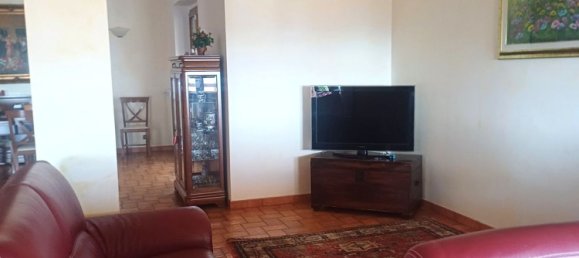 7 rooms Penthouse in Città Sant'Angelo, Italy No. 35016 18