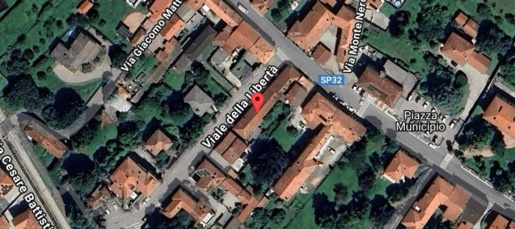 6 bedrooms Apartment in Sangiano, Italy No. 283567 5