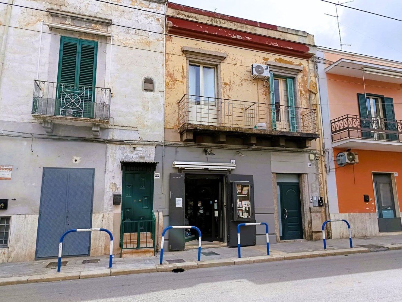 2غرفة شقة في Bari, Italy رقم 20195