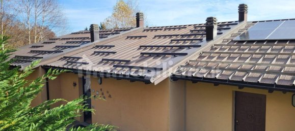 2 bedrooms Villa in Germagno, Italy No. 141820 6