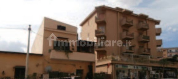 2 bedrooms Apartment in Palermo, Italy No. 321989 2