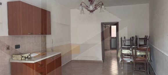 Studio in Ercolano, Italy, Nr. 32248 10