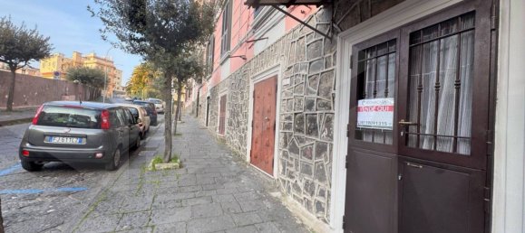 Studio in Ercolano, Italy, Nr. 32248 46