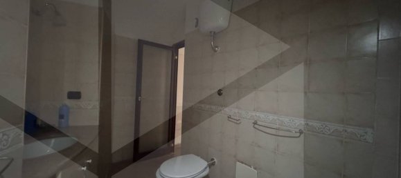 Studio in Ercolano, Italy, Nr. 32248 31