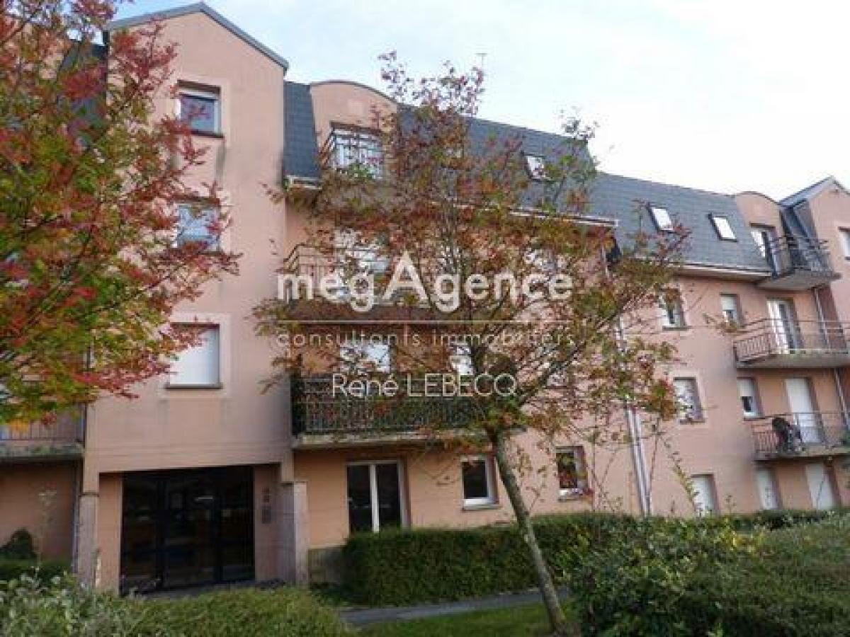 Studio in Caudry, France No. 33378