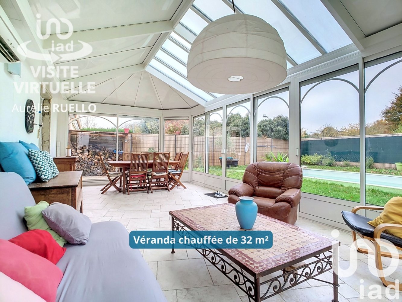 5 bedrooms House in Tours, France No. 209595