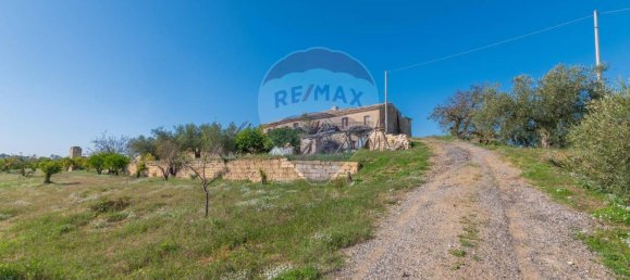 5 rooms House in Grammichele, Italy No. 173696 4