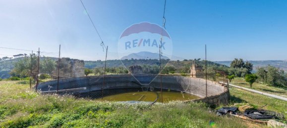 5 rooms House in Grammichele, Italy No. 173696 10