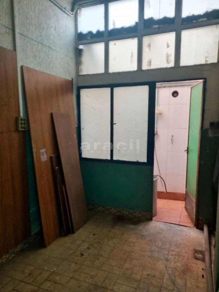 115m² Commercial property in Alicante, Spain No. 245450