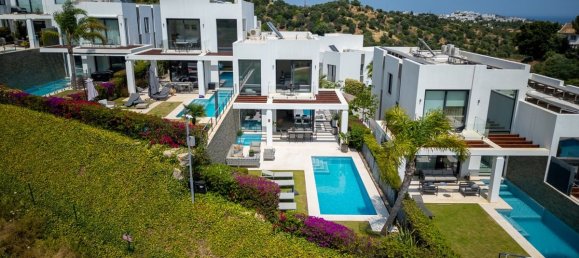 Villa de 5 dormitorios en Marbella, Spain No. 180813 15