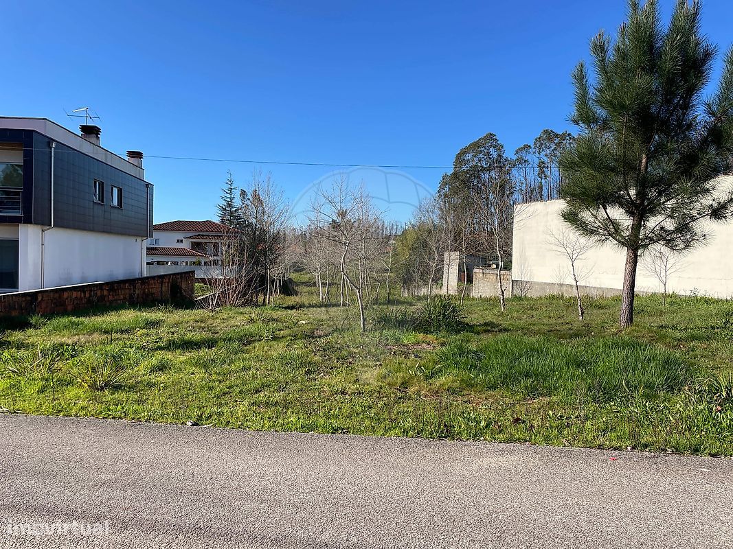 1057m² Land in Valongo do Vouga, Portugal No. 353879