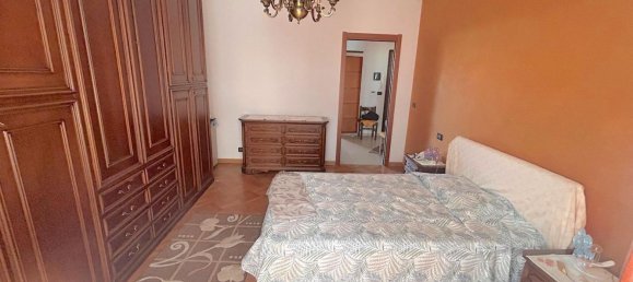 2 bedrooms Apartment in Turin, Italy No. 344177 18