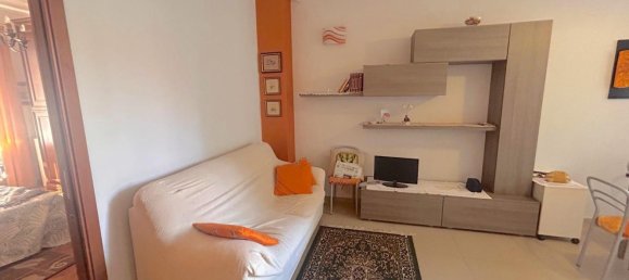 2 bedrooms Apartment in Turin, Italy No. 344177 9
