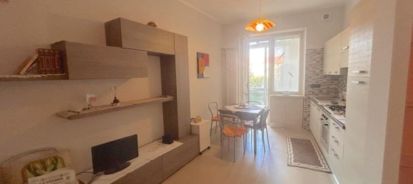 2 bedrooms Apartment in Turin, Italy No. 344177 11