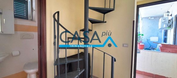 3-salle Maison à Pastorano, Italy No. 31541 9